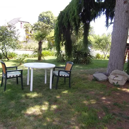 Les Ormelles Holiday home
