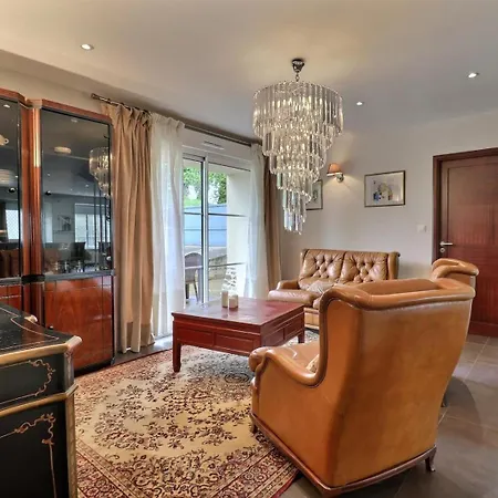 Holiday home Les Ormelles *